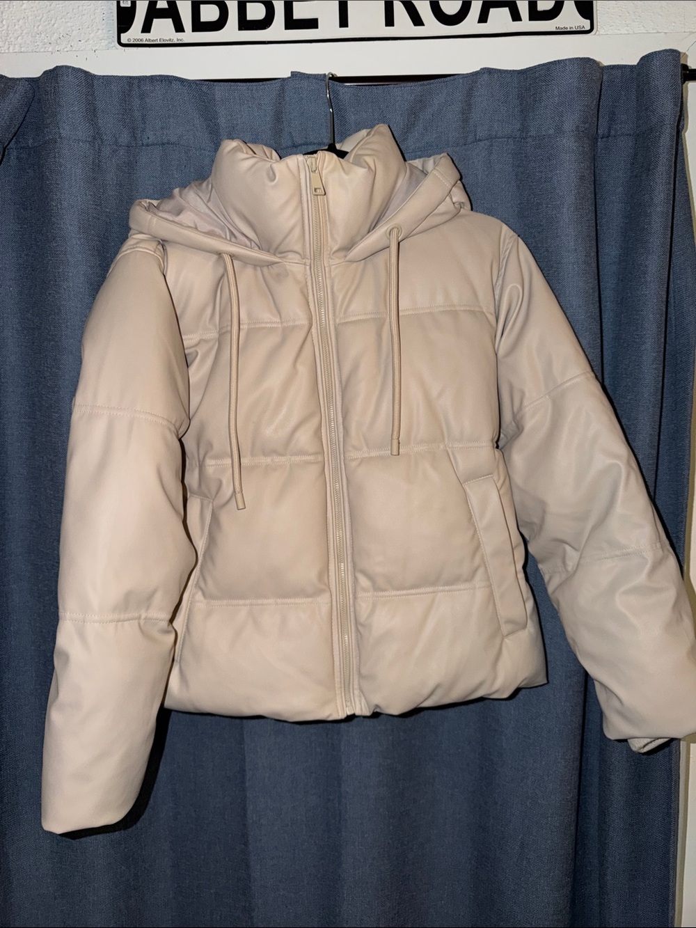 Zara Puffer Jacket with Hood - Cream